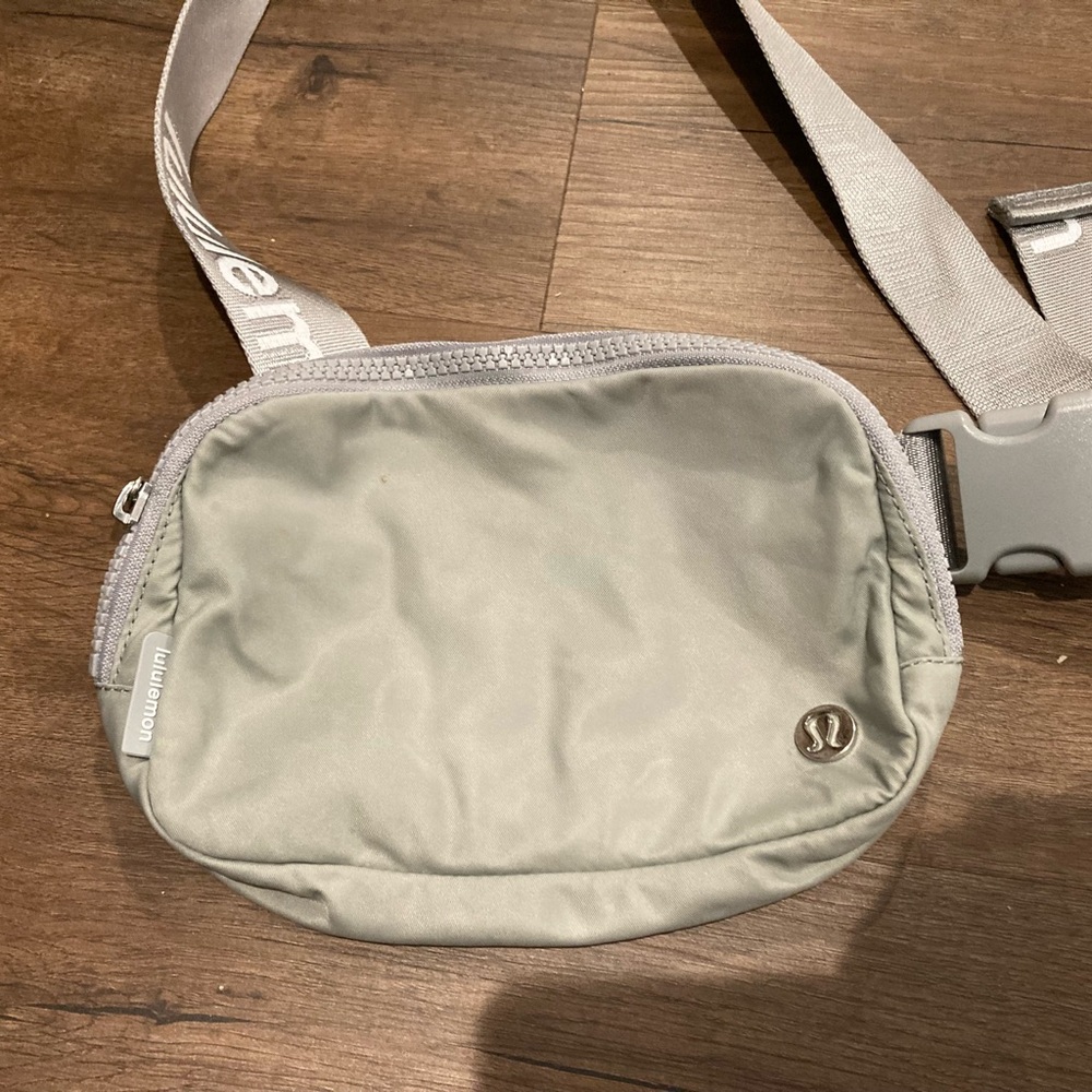 Lululemon Silver Crossbody